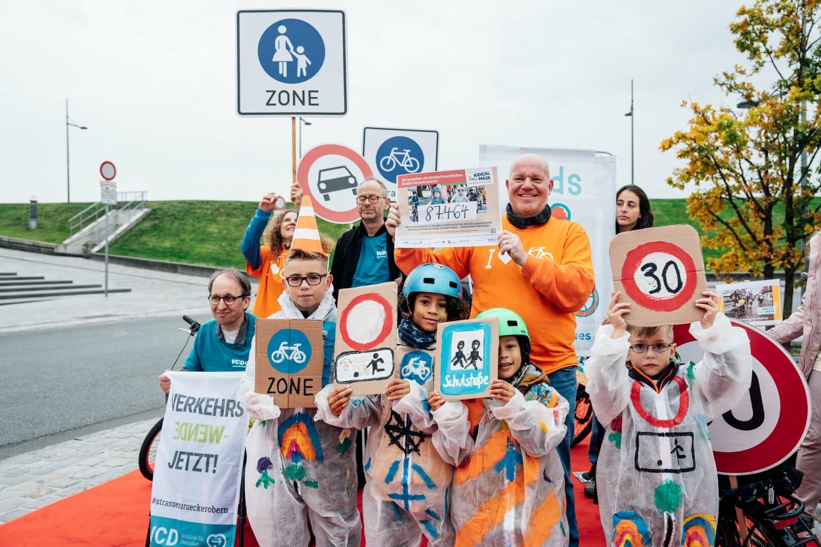 Du betrachtest gerade Aktionstage Kidical Mass an der GGS Schmittgasse in Zündorf