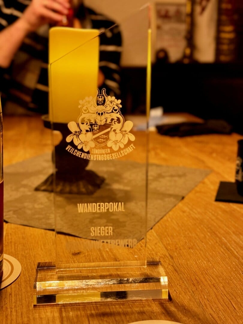 Mehr über den Artikel erfahren Wanderpokal der Veilchendienstagsgesellschaft e.V.