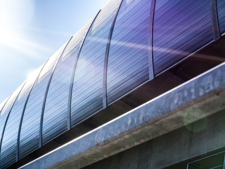 Mehr über den Artikel erfahren DB errichtet Lärmschutzwände an der Südbrücke in Poll