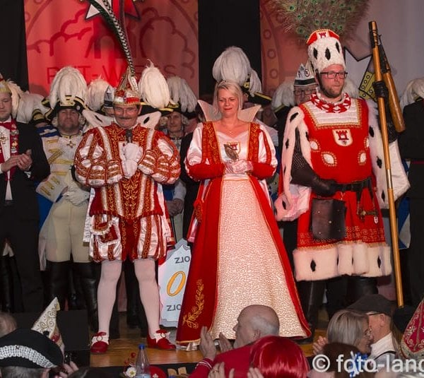 Rut unsere Liebe, wiess dat Hoor, zesamme ston mer he zick 70 Johr.