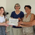 (v. l.) Dominik Kertz + Laura Tokgözoglu (pädagogische Mitarbeitende), Ursula Beck (Bereichsleitung Köln/Rhein- Erft- Kreis ), Simin Fakhim-Haschemi u. Jochen Reichel (Vorsitzende/r Bürgerverein Köln-Porz- Urbach)