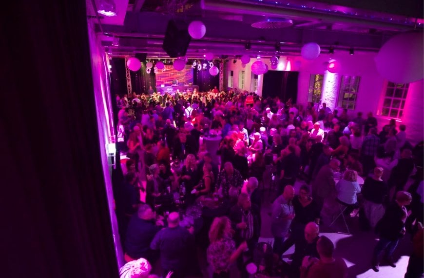 Ü45 Silvester-Party im Engelshof Köln-Porz: Gemeinsam ins neue Jahr!